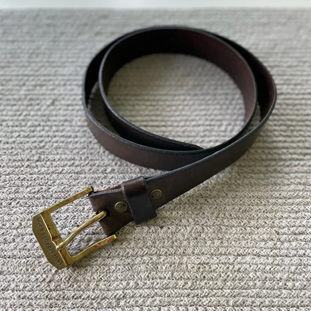 Vintage Levi’s Brown Leather Belt with Brass Buckle Size 36 Waist